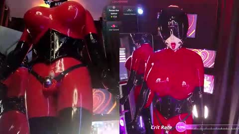 Snapshot of latexrubydoll chatting on 09.18.25 Latex Ruby online show from 09.18.25