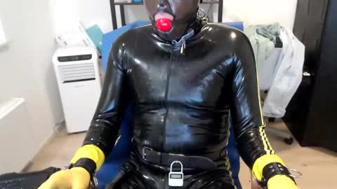 latexslaafboy online show from 12.03.24