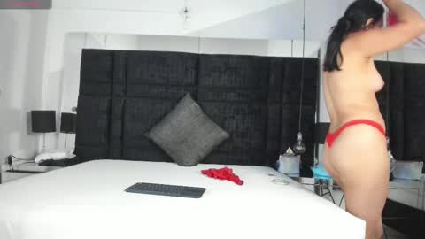 Snapshot of latin_couple20y chatting on 03.01.25 Johana y Santiago online show from 03.01.25