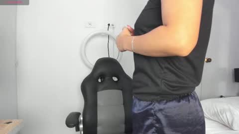 Snapshot of latin_couple20y chatting on 03.02.25 Johana y Santiago online show from 03.02.25