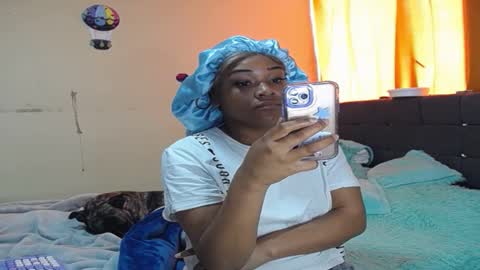 Snapshot of latin_rihanna_j chatting on 03.10.25 karen online show from 03.10.25