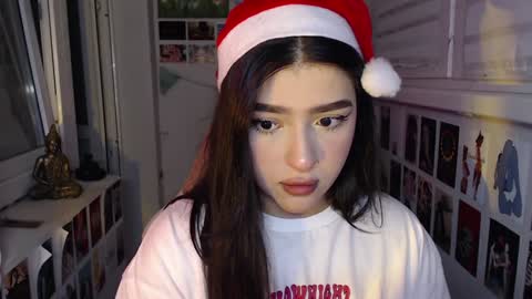 miiiiiiaaaa online show from 12.25.24