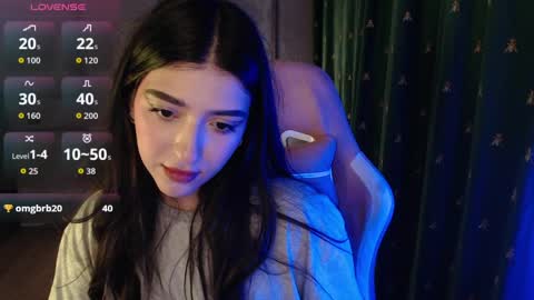 Snapshot of latina_mia chatting on 04.19.26 miiiiiiaaaa online show from 04.19.26