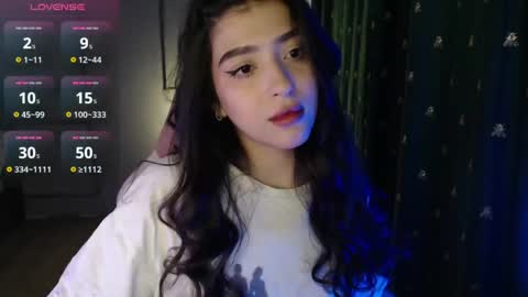 Snapshot of latina_mia chatting on 04.20.26 miiiiiiaaaa online show from 04.20.26