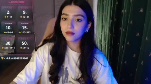 Snapshot of latina_mia chatting on 05.05.26 miiiiiiaaaa online show from 05.05.26