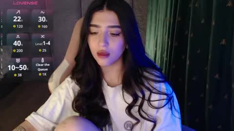 Snapshot of latina_mia chatting on 05.07.26 miiiiiiaaaa online show from 05.07.26