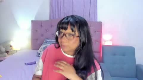 Snapshot of latinabombsheell chatting on 07.07.26 Martina online show from 07.07.26