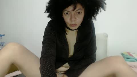 Snapshot of latinadreamy chatting on 01.21.25 Latinacoka online show from 01.21.25
