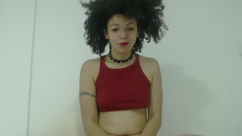 Snapshot of latinadreamy chatting on 02.16.25 Latinacoka online show from 02.16.25