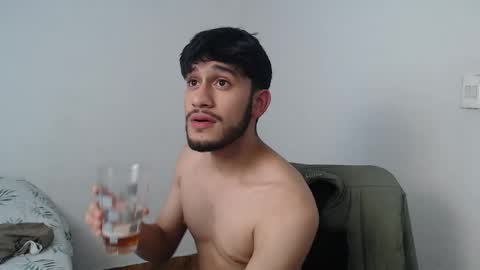 Snapshot of latinbunny7779 chatting on 12.12.24 camilo online show from 12.12.24