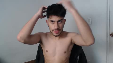 Snapshot of latinbunny7779 chatting on 02.19.25 camilo online show from 02.19.25