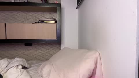 Snapshot of latinella chatting on 12.22.24 Hi - online show from 12.22.24