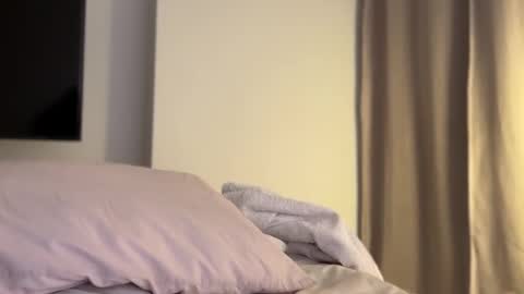 Snapshot of latinella chatting on 03.26.26 Hi - online show from 03.26.26