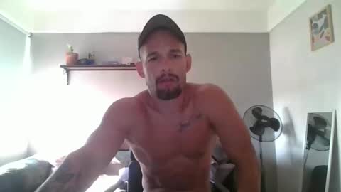 Snapshot of latinhotcouple33 chatting on 04.22.26 wolves online show from 04.22.26