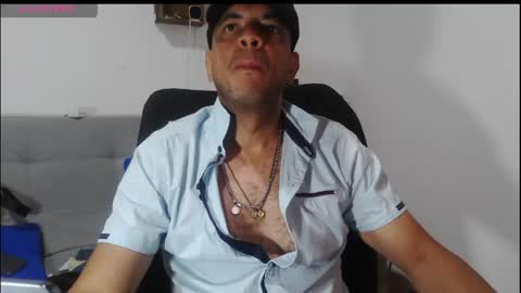 Snapshot of latinmartin254 chatting on 05.02.26 latinmartin254 online show from 05.02.26