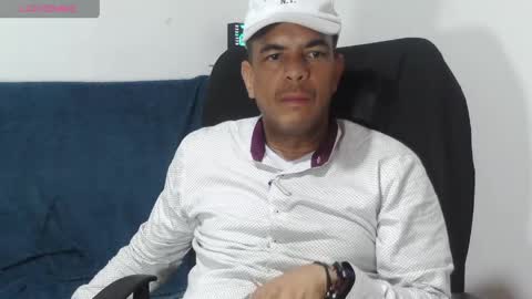 Snapshot of latinmartin254 chatting on 05.14.26 latinmartin254 online show from 05.14.26