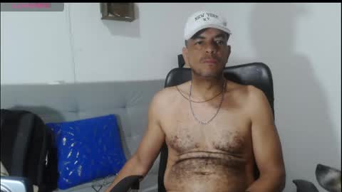 Snapshot of latinmartin254 chatting on 06.06.26 latinmartin254 online show from 06.06.26
