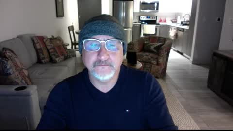 QS - INDEPENDENT MODEL online show from 02.23.25