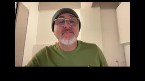 QS - INDEPENDENT MODEL online show from 09.12.25