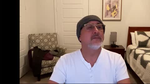 QS - INDEPENDENT MODEL online show from 01.12.26