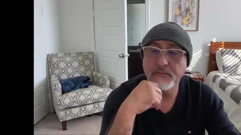 QS - INDEPENDENT MODEL online show from 01.16.26