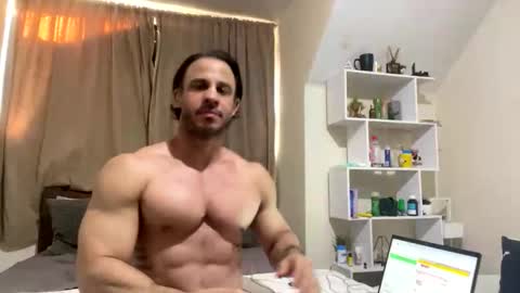 latino_rodri online show from 05.27.26