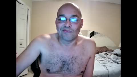 Snapshot of latinoinfla chatting on 01.15.25 latinoinfla online show from 01.15.25