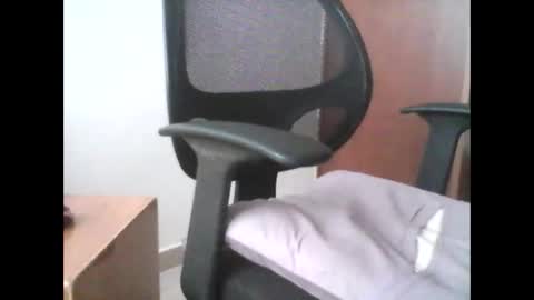 Latin Flow online show from 12.03.25