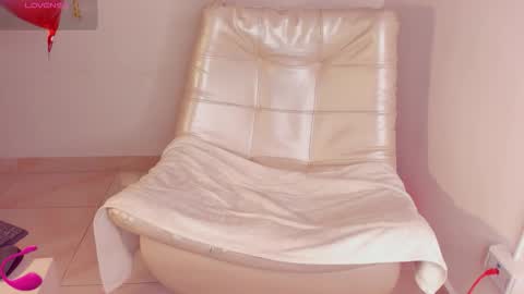 LEANDRO online show from 02.15.26