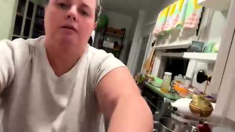 LauLauMa online show from 01.06.25