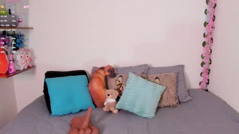 laura1__ online show from 09.25.25