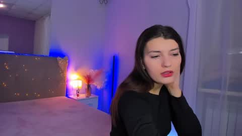 Laura online show from 03.12.26