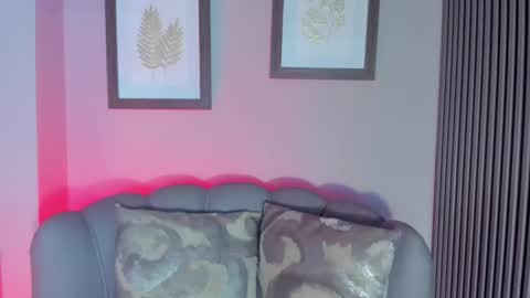 Snapshot of laura_aristizabal_19 chatting on 02.05.25 Laura online show from 02.05.25