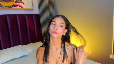 Laura online show from 05.12.26