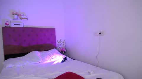 LAURA online show from 01.15.25