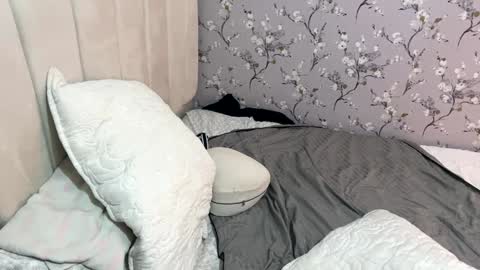 laura online show from 02.01.25