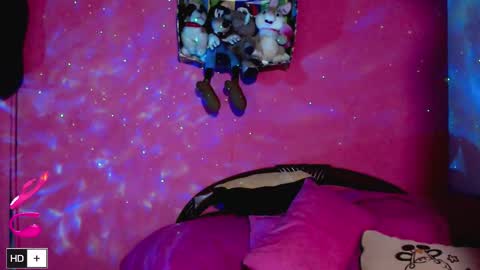 weedcam Curly Laura OF    online show from 03.12.26