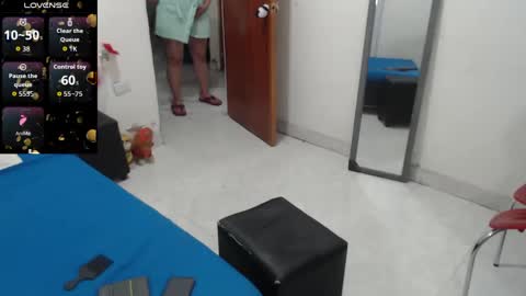 laura_foxx2379 online show from 09.14.25