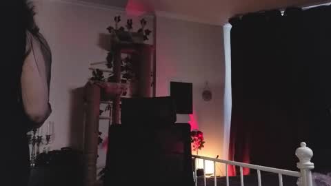 Miss Laura online show from 02.23.26