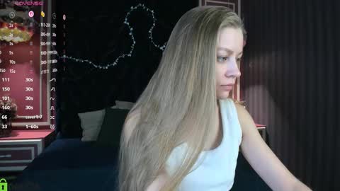 Snapshot of laura_pudd chatting on 02.08.26 Laura online show from 02.08.26