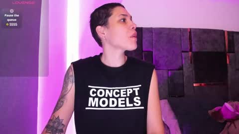 Laura Rose online show from 02.11.25