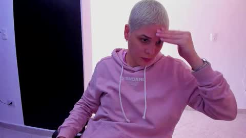 Laura Rose online show from 09.10.25