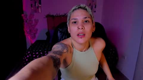 Laura Rose online show from 10.08.25