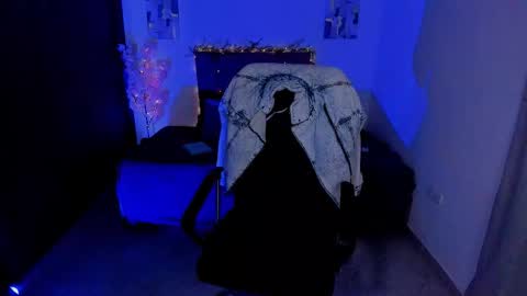 Laura Rose online show from 10.09.25