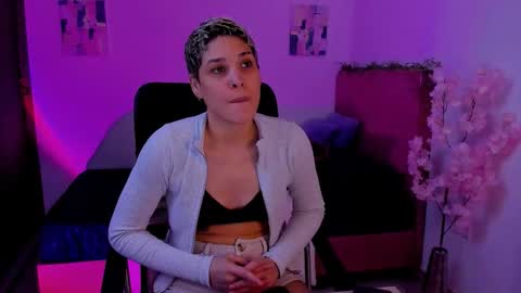 Laura Rose online show from 11.06.25