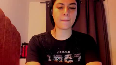 LAURA SOE online show from 12.02.25