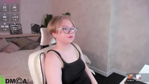 Snapshot of lauraaa_smith chatting on 02.25.26 Laura online show from 02.25.26