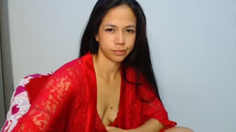 Snapshot of lauracb_ chatting on 10.12.25 lauracb online show from 10.12.25