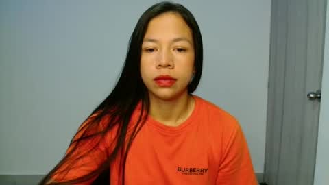 lauracb          online show from 03.18.26