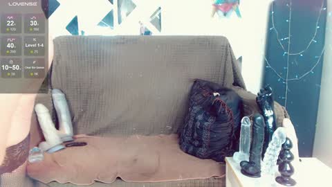 LauraCrystall online show from 01.21.25